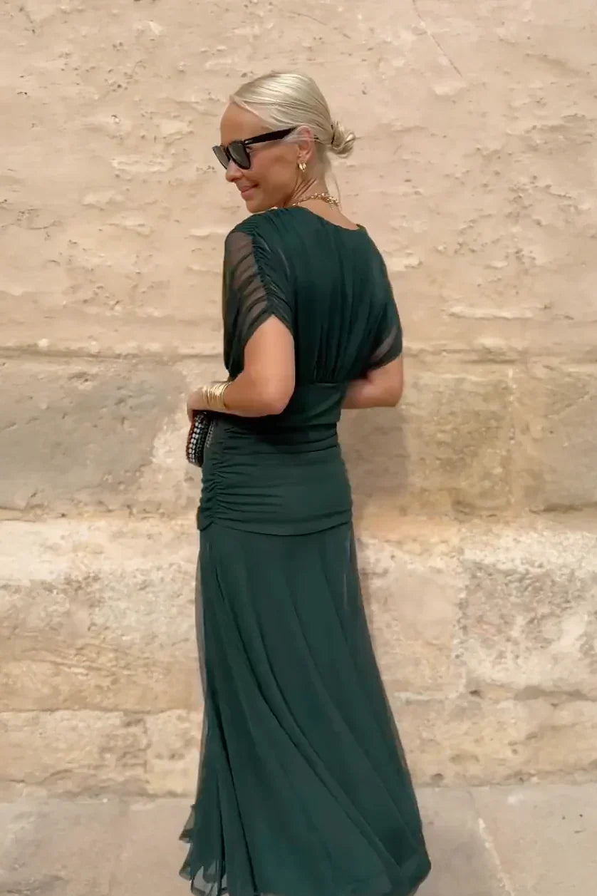 ISABELLA | Elegant Maxi Dress with Flattering Waist and Timeless Class