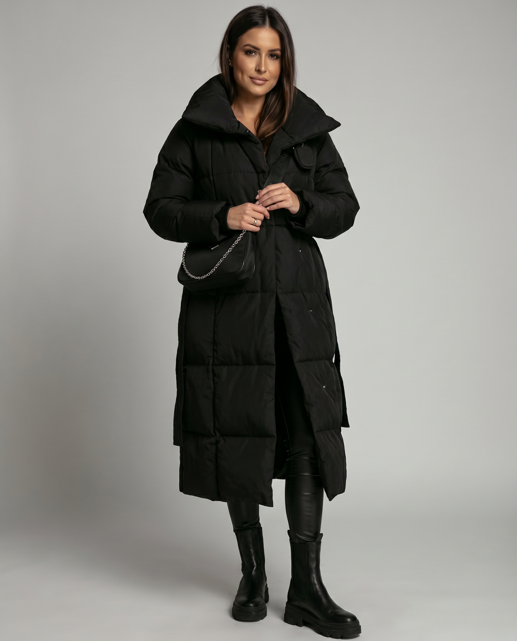 Comfortable long winter puffer jacket for women