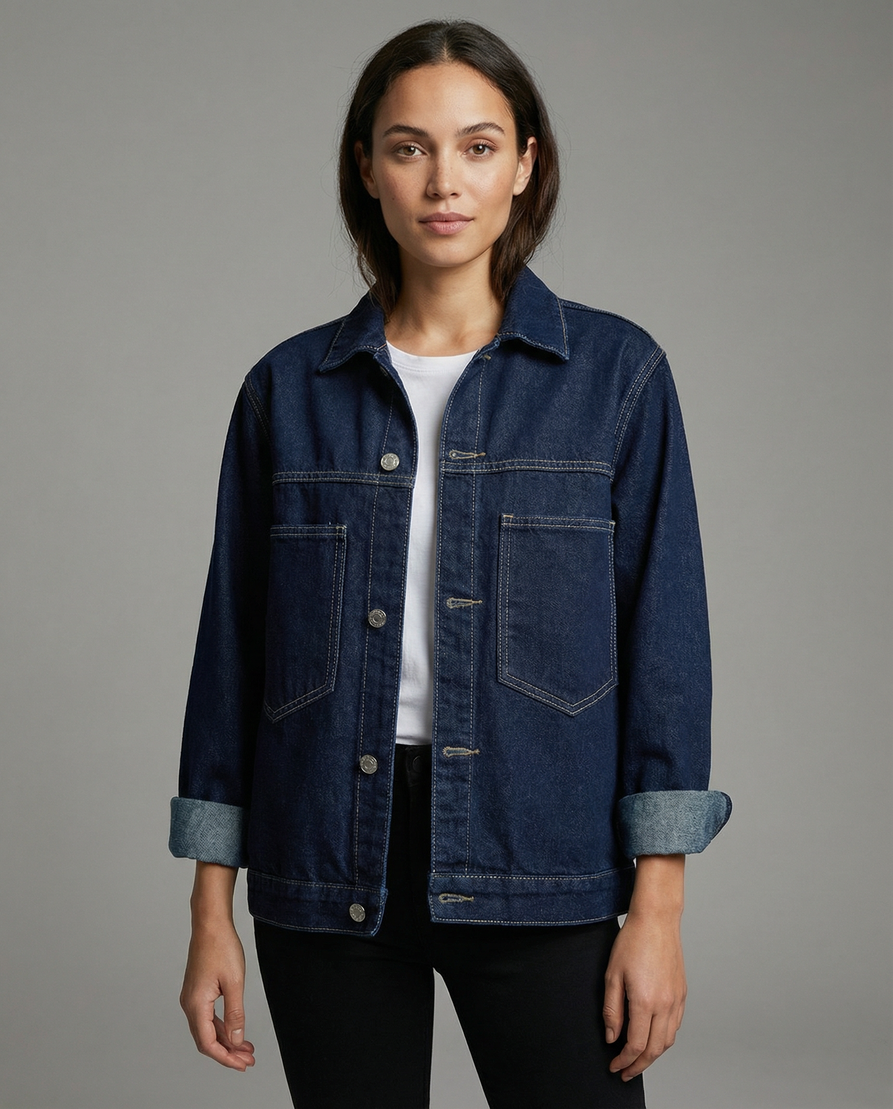Women’s Classic Denim Jacket with Structured Fit and Utility Chest Pockets