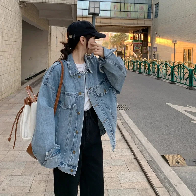 Women’s Oversized Denim Jacket with Classic Collar and Relaxed Streetwear Fit