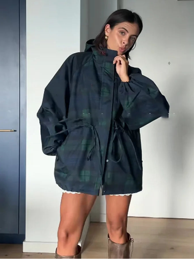 Women’s Oversized Plaid Hooded Jacket with Adjustable Waist and Utility-Inspired Design